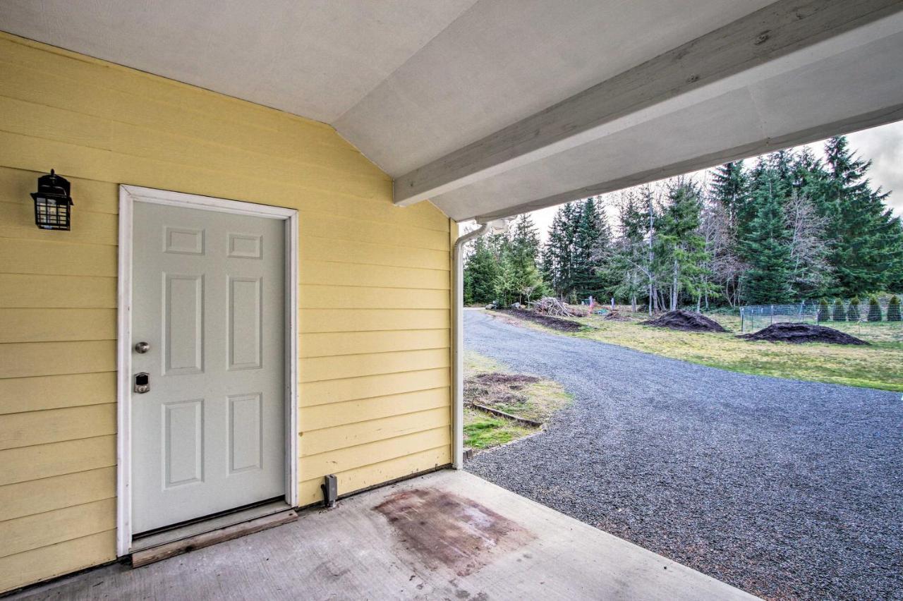 Charming Port Angeles Studio With Deck And Views! Apartment Exterior foto